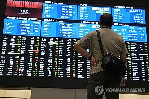 [도쿄증시-마감] 美고금리 우려에 1% 넘게 하락_이재헌