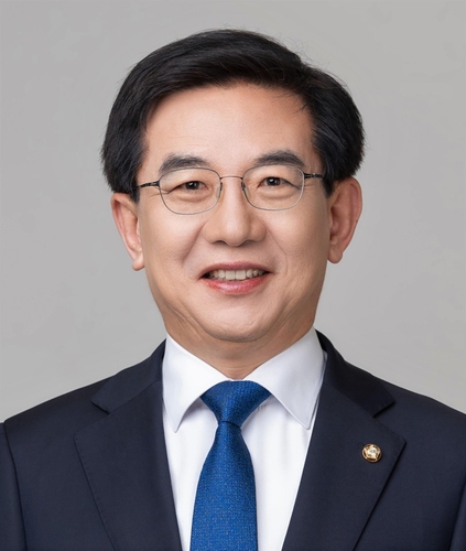 발전자회사 비상임이사 5명중 1명은 '낙하산'_이효지
