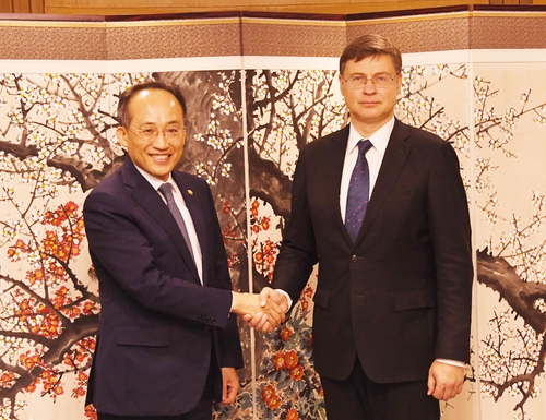 추경호, EU에 "탄소국경조정제, 역외기업 차별로 이어져선 안돼"_최욱