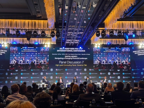 이창용 "현금 단기간 내 사라지지 않을 것…기관용 CBDC에 집중"_이규선