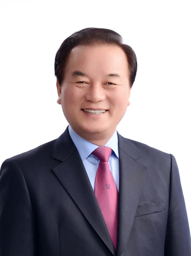정갑윤 한국교직원공제회 신임 이사장 취임_송하린