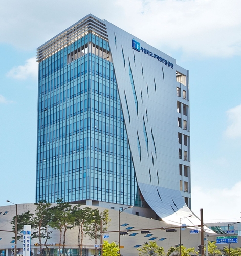 사학연금 올해 운용수익 2조원 돌파…작년 손실 회복_송하린