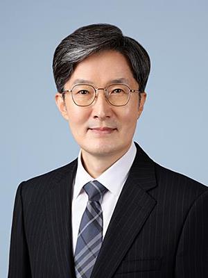 [장동헌의 투자보국] 반성과 기대_신윤우