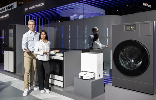 'AI'로 가득찬 삼성전자의 CES 전시관, 벽면 '재사용'한 사연_유수진