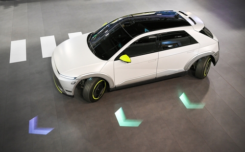 현대모비스, CES 2024서 전동화 실증차 '모비온' 첫 공개_최정우