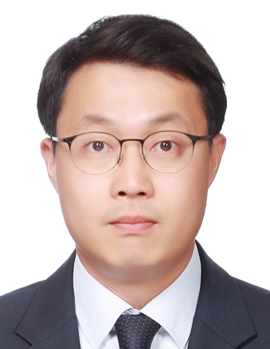 [금융대상] 이승훈 메리츠證 "1분기 금리 반등 뒤 제자리…인하 기대 과도"_송하린