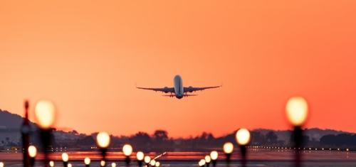 번스타인 "단기 국채 쌓아두는 전략 버려야 할 때"_문정현