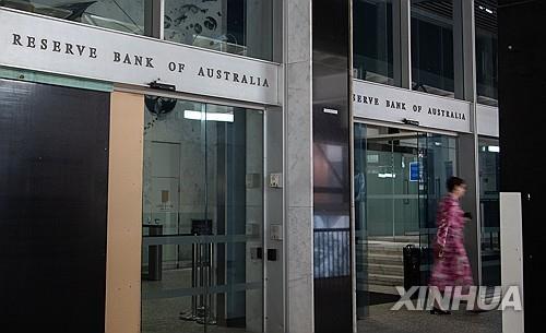 NAB "호주 RBA, 하반기 금리 인하 전망"_윤시윤