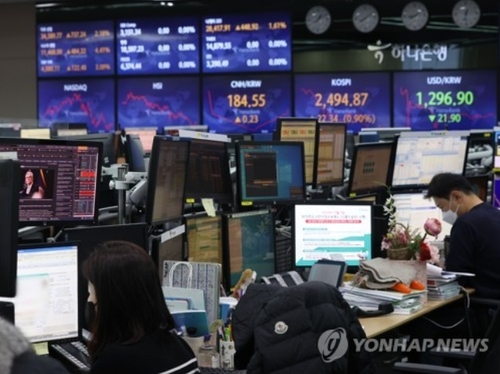 "닐 암스트롱처럼"…외환시장, 첫 야간거래 시범운영_노요빈