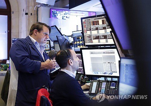 "금리인하-실적호조 양립 어렵다…3~4회 인하가 현실적"_이재헌