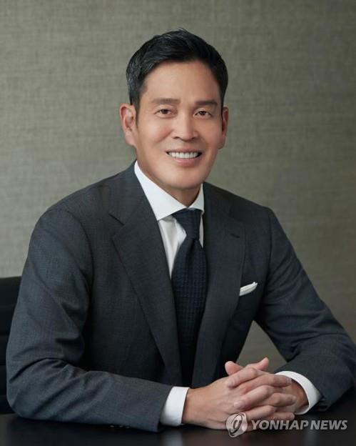 데이터로 보는 정용진…"기업 오너이자 셀러브리티"_이미란