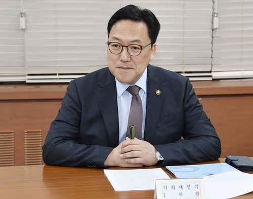 정부 "물가 불확실성 확대…2월 3% 상회 가능성 있어"_최욱