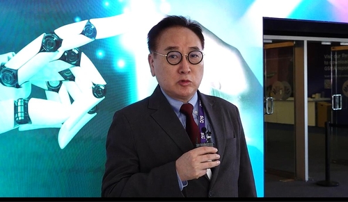 배경율 KISDI 원장 "AI 생태계 위해 규제보다 자유 강조해야"_박준형