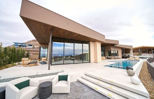 '짓자마자 팔린 145억짜리 집"…LG전자, 역대급 美 '넷제로' 주택 구현_정선영