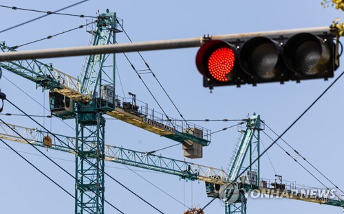 KB금융, PF 브릿지론 지원했던 CDO 5천억 회수한다_이수용