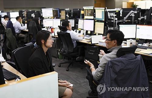 '백문불여일견'…선진화 추진 한은 국제국도 FX딜링룸 간다_이규선