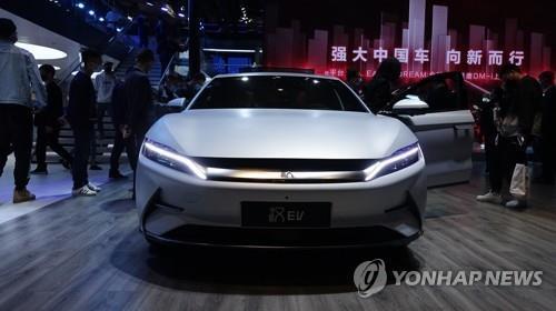 "이구환신 정책 수혜 볼 것…3월 車 판매 50%↑ 전망"_이재헌