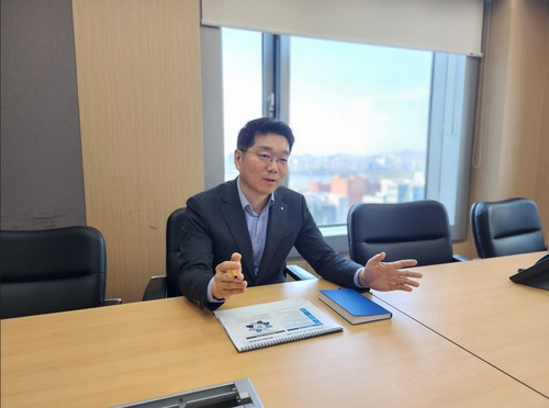 [금융가 사람들] 채권ETF 라인업 구축…'채권통' 김재정 신한운용 채권CIO_장순환