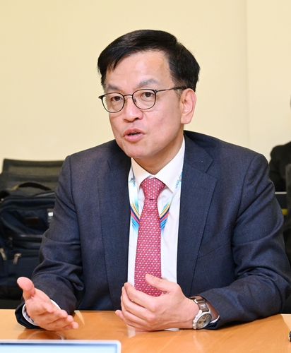 최상목, 금리 질문에 "韓銀 편하게 낮추도록 물가 낮아졌으면"_노현우
