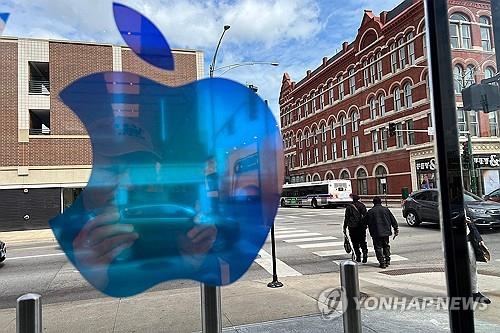 '애플' 제조업체 스카이웍스, 스마트폰 수요 경고…"정상 추세보다 낮아"_윤시윤