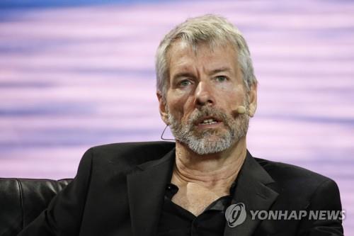 마이크로스트래티지 CEO "비트코인, 주식·채권·금보다 낫다"_윤시윤