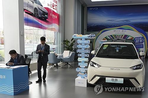 [중국증시-마감] 美 '관세 폭탄'에 일제히 하락_윤시윤
