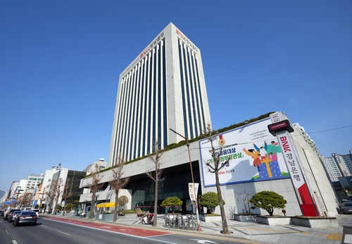 경남銀, 3천억 횡령 사고에 직원 3년치 성과급 환수한다_이수용