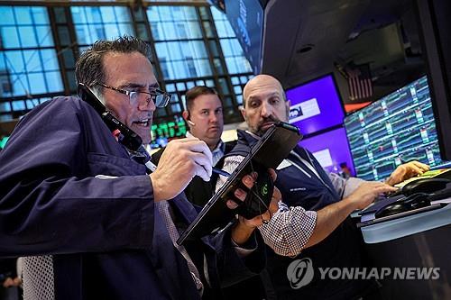 뉴욕증시, 금리인하 기대 고조…최고기록 재경신 후 혼조 출발_김현