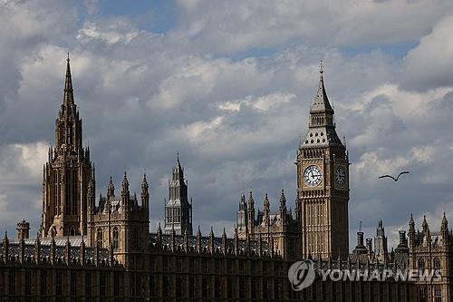 英, 런던 거래소 상장 시스템 간소화…29일부터 시행_윤시윤