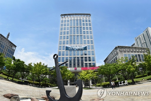국민·하나銀, 15조원 부산 시금고 쟁탈전서 '한판 대결'_이현정