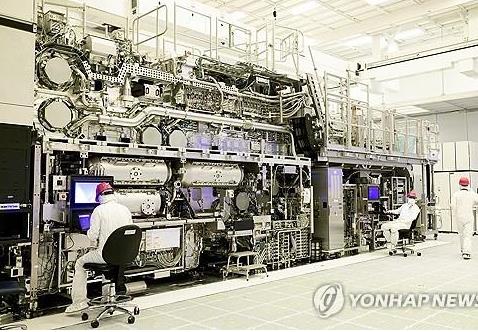 BofA "美 수출 규제뒤 반도체 장비 4사 중국 매출 두 배"_배수연