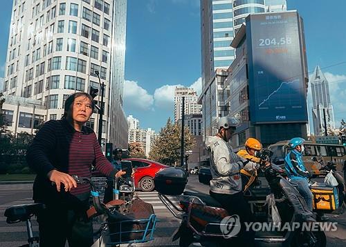 [亞증시-종합] 투심 악화에 하락세 지속…대만 휴장_윤시윤