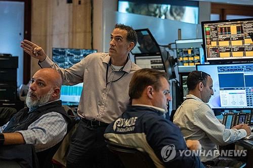 뉴욕증시, 실업률 충격·경기침체 공포·변동성↑…급락 출발_김현