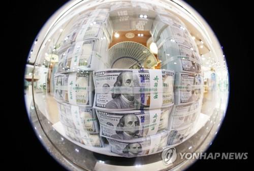 월가, 연말 보너스 파티 열 수 있을까…"IPO 담당자 30%까지 더 받을 전망"_윤시윤