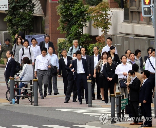과로사 위기에도 사직서 못내…CNN, 日 퇴사 대행사 조명_이재헌
