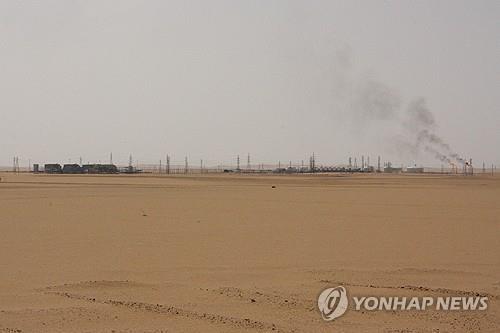 [뉴욕유가] WTI, 악재 겹치며 2일째 급락…연중 최저치 경신_김성진