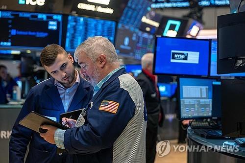 뉴욕증시, AI 모멘텀 우려·침체 신호 재점검…혼조 출발_김현