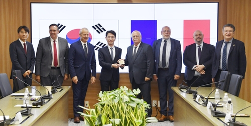 기재차관, 佛상원 재정위원장 만나 '재정 현안 협력 강화' 당부_박준형