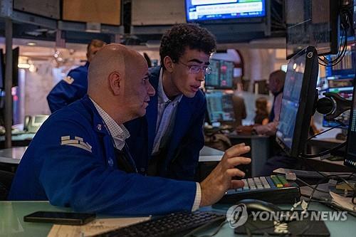 뉴욕증시, 대선토론·FOMC블랙아웃·저가매수 지속…혼조 출발_김현