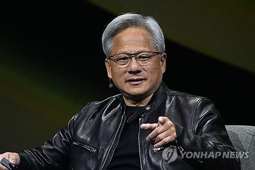 "AI 수요 엄청나" 젠슨 황 한마디에 엔비디아 주가 8%↑_김현