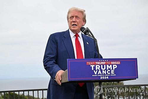 DJT 최대 주주 트럼프 "지분 매각 안한다" 발언에 주가 12%↑_김현