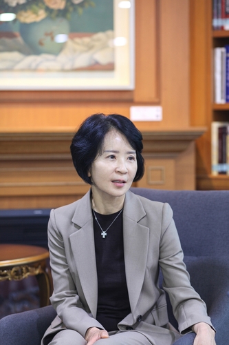 공정위, 이통사 담합 과징금 최대 '5.5조' 의견_이효지