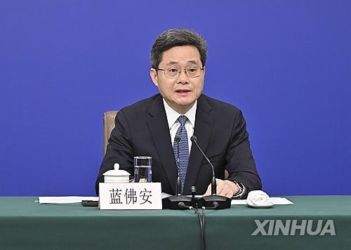中 381조원 경기부양책 임박…소비 진작 초점_강수지