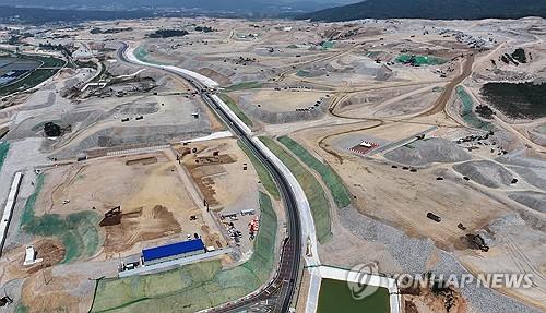 '도시바도 망한다'…前 산업장관들 "반도체 사업 전방위적 지원 시급"_김경림