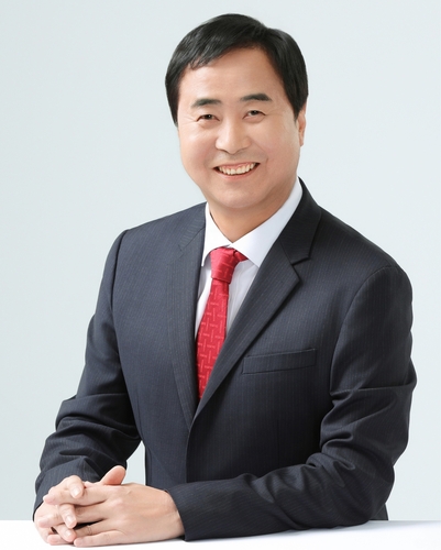 소룩스 창업자 김복덕, 오비트파트너스 인수…케이기술투자로 새출발_양용비