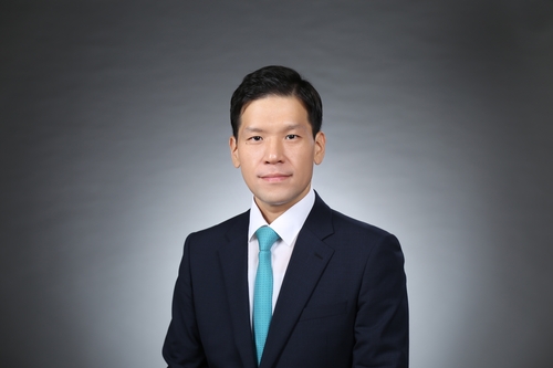 [금융가 사람들] '파생 애널서 가업승계 전문가로' 이중호 제이원PE 대표_최정우