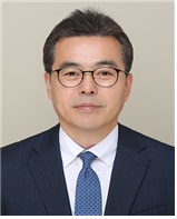 IMF 이사에 '국제금융통' 김성욱 前 기재부 대변인_박준형