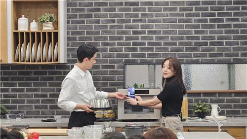 "셰프 1명 더 있는 효과"…삼성전자 '비스포크 AI 키친'_김학성
