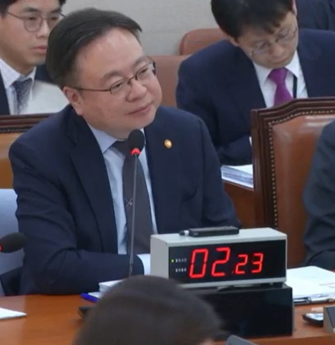 국민연금 운영비 단 100억원만 국고 지원…복지장관 "재정당국 설득 못했다"_송하린