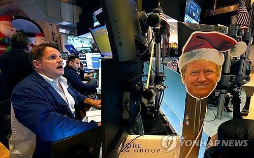 뉴욕증시, 반도체 수출 통제에 기술주 '화색'…나스닥 1%↑ 마감_진정호